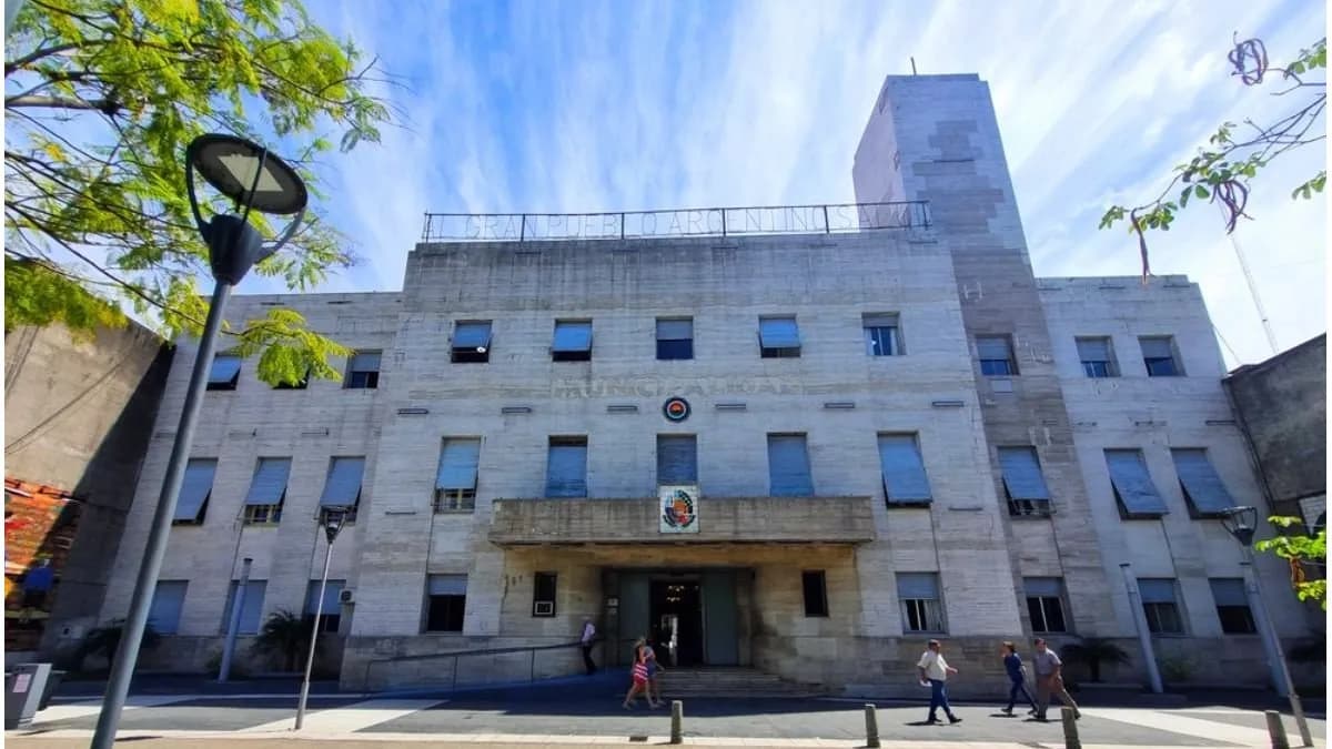 Denuncian el despido de más de 100 trabajadores municipales de Concordia - imagen de origen