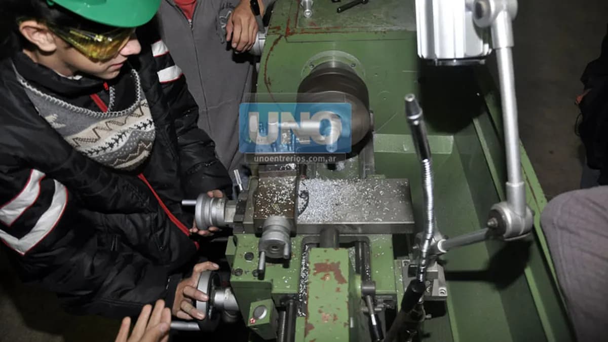 La búsqueda de una salida laboral impulsó una inscripción récord en capacitaciones del CGE - imagen de origen