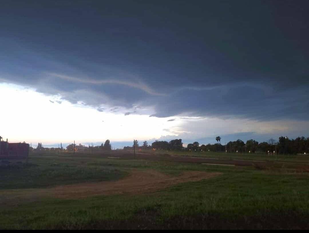 Alerta naranja por tormentas y alerta amarilla por vientos: qué se espera este jueves - imagen de origen