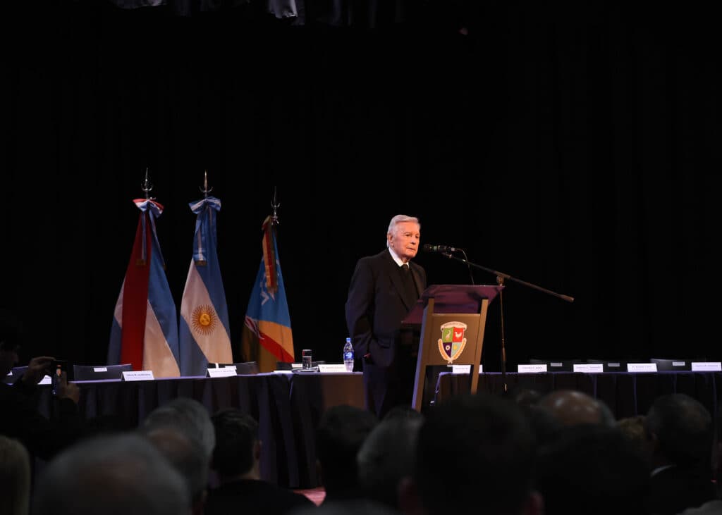 El empresario Héctor Motta recibió el reconocimiento de Ciudadano Ilustre - imagen de origen