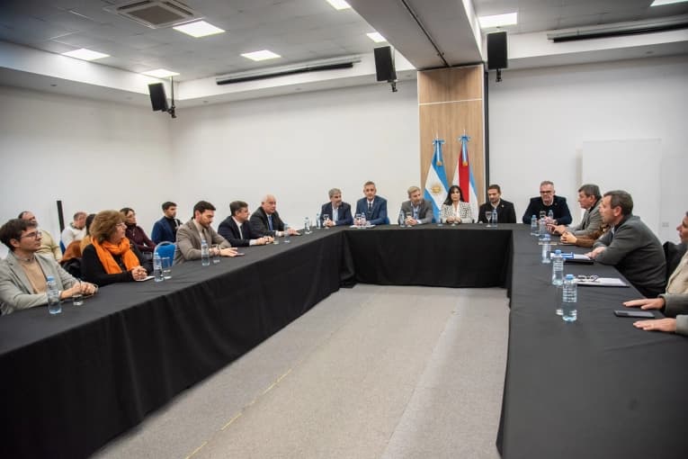 Presentaron la Comisión Provincial Interministerial de Salud Mental y Consumos Problemáticos - imagen de origen