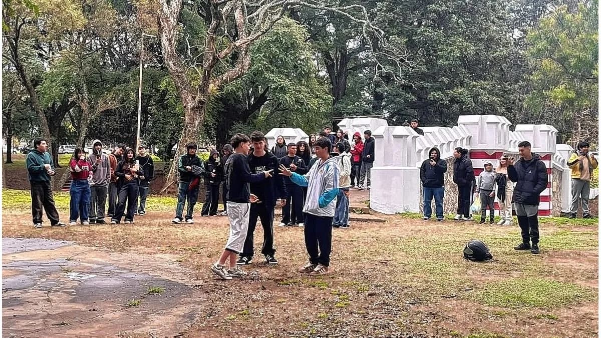 Farmear aura: el fenómeno viral que llegó a Paraná - imagen de origen