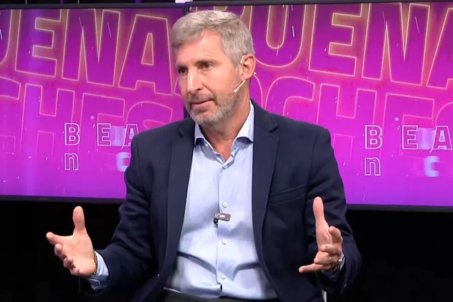 Frigerio instó a la Legislatura a que investigue el origen y destino de la deuda provincial - imagen de origen