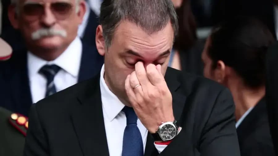 El juez Lijo decidió prohibirle a Manuel Adorni que salga de Argentina | Análisis - imagen de origen