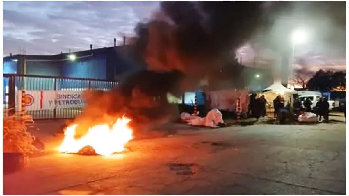 La Secretaría de Trabajo convocó a audiencia tras cierre de fábrica de baterías en Gualeguaychú - imagen de origen