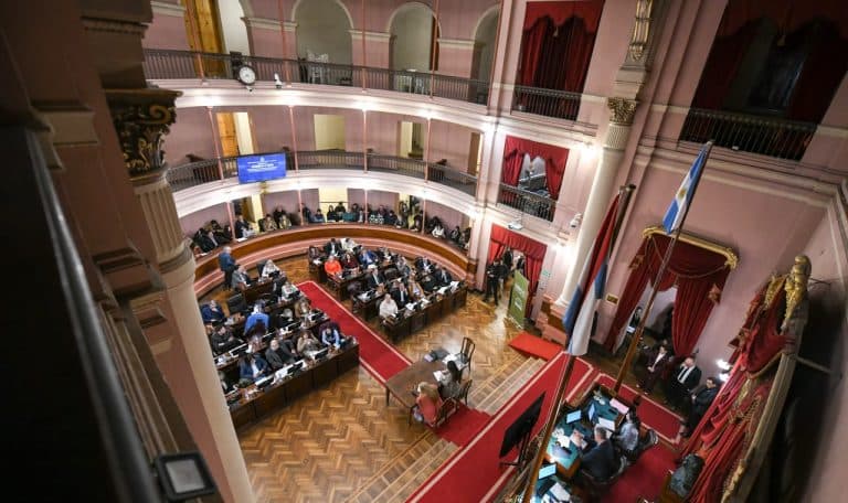 Diputados convirtió en ley la reforma previsional impulsada por el Gobierno provincial - imagen de origen