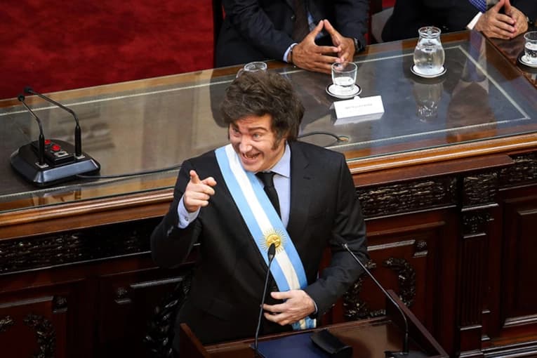 Milei confirmó su presencia en las asunciones de Keiko Fujimori y Abelardo de la Espriella - imagen de origen