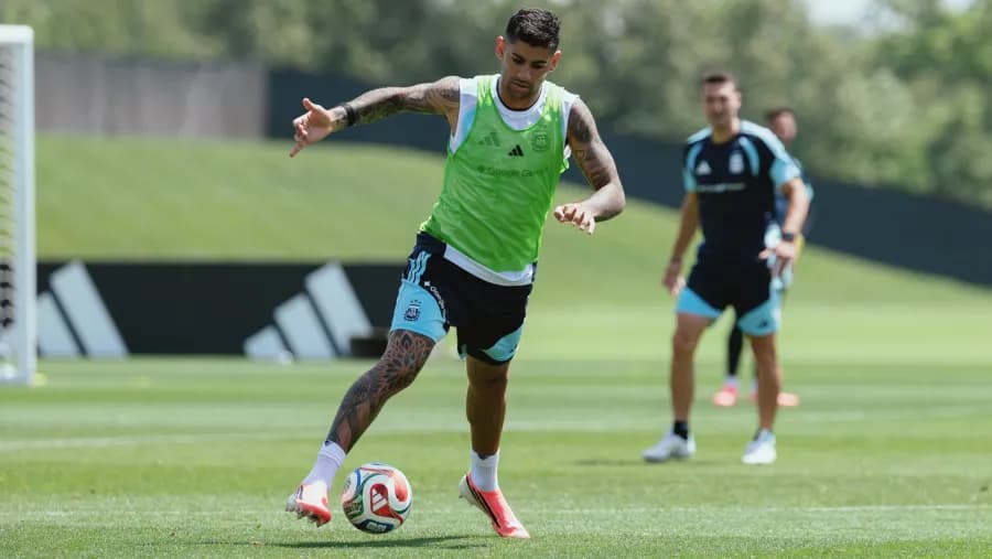 Cristian “Cuti” Romero entrenó con normalidad con miras al choque ante Cabo Verde | Análisis - imagen de origen