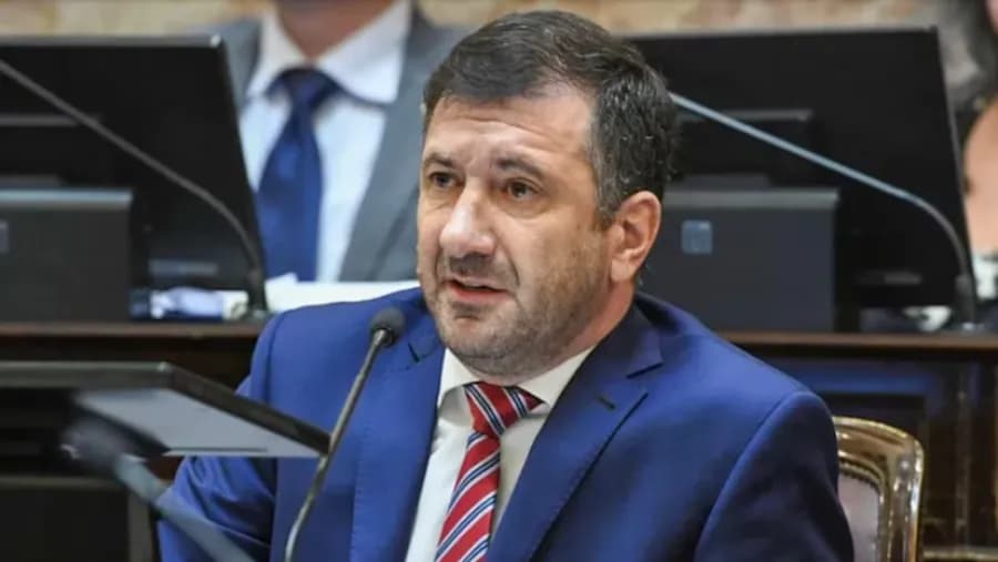 Juicio a Edgardo Kueider en Paraguay: para la defensa del ex senador no es necesario que por ahora declare | Análisis - imagen de origen
