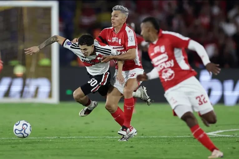 River resistió en Colombia y empató ante Independiente Santa Fe por la Sudamericana - imagen de origen