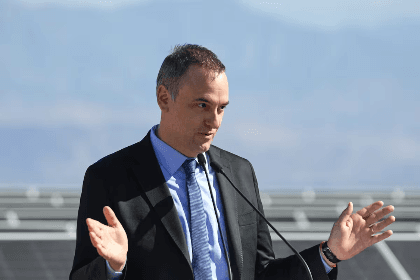 El audio de Adorni al contratista de Indio Cua antes de su testimonio: “Te voy a dar todo el soporte, como hice con todos” - imagen de origen