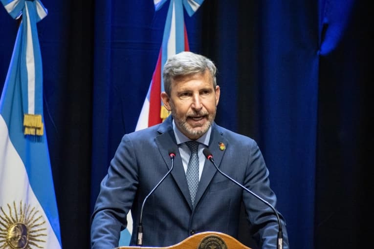 Frigerio pidió al PRO y a LLA confluir en una oferta electoral común para 2027 - imagen de origen