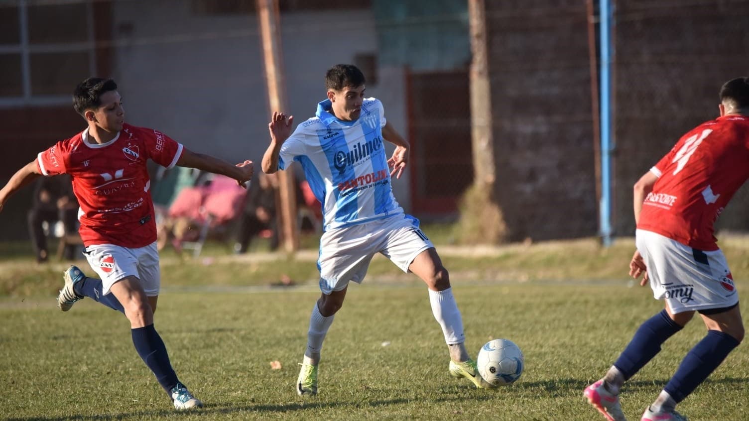 Con el duelo entre el líder y el último de la tabla, se juega una nueva fecha del Torneo Apertura de la A - imagen de origen