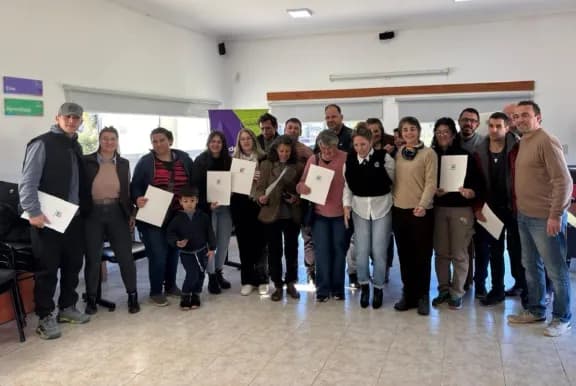 Pueblo Belgrano y Larroque fueron beneficiadas con microcréditos de Impulso Local - imagen de origen