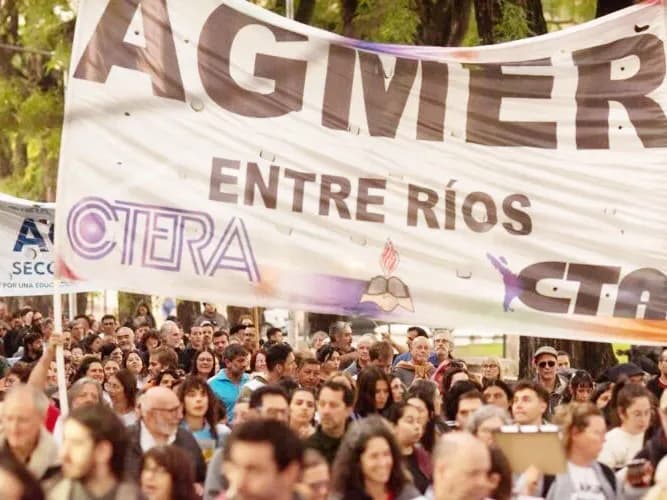 Docentes entrerrianos realizarán un paro de 24 horas en reclamo de mejoras salariales - imagen de origen