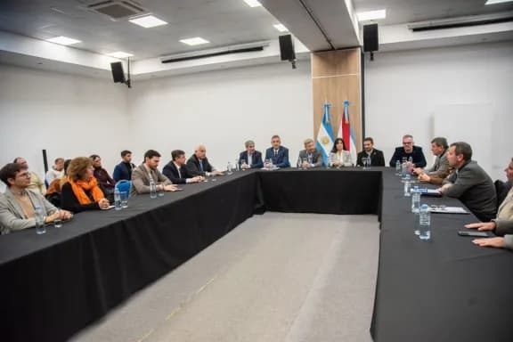 Entre Ríos presentó la Comisión Provincial Interministerial de Salud Mental y Consumos Problemáticos - imagen de origen