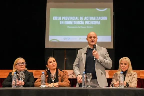Salud e Iprodi iniciaron el ciclo Provincial de Actualización en Odontología Inclusiva - imagen de origen