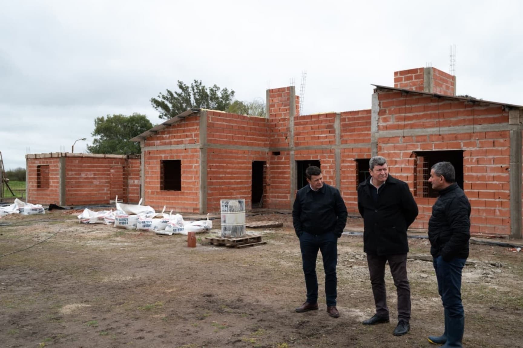 Avanza la construcción de 10 viviendas en Gobernador Mansilla - imagen de origen