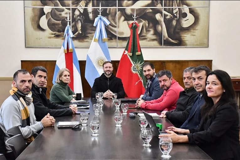 Azcué encabezó una reunión gabinete sin Secretario de Gobierno designado - imagen de origen