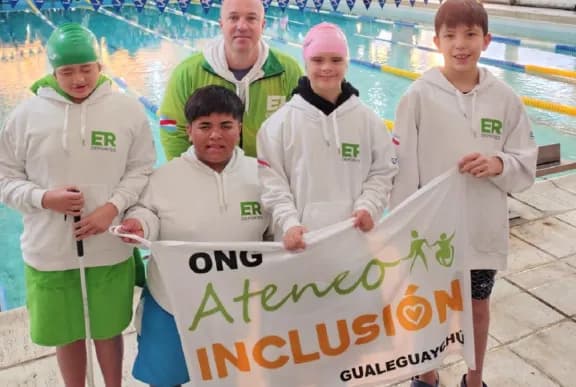 Nadadores de Gualeguaychú compiten en el Nacional de Natación Adaptada - imagen de origen