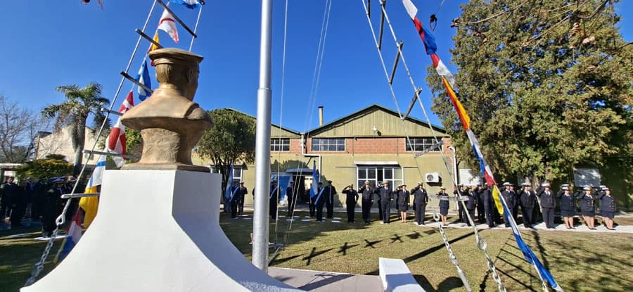 La Prefectura Naval Argentina conmemoró un nuevo aniversario de su creación con actos en todas sus dependencias - imagen de origen