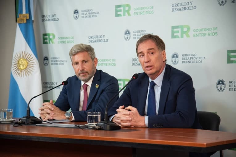 Frigerio destacó la "vocación de diálogo" de Santilli tras asumir como jefe de Gabinete en reemplazo de Adorni - imagen de origen