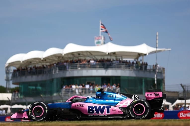 Franco Colapinto aprovechó un final de carrera caótico en Silverstone y sumó dos puntos - imagen de origen