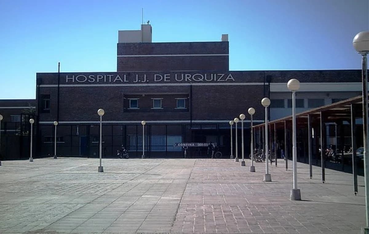 Desde el Hospital Urquiza aclararon que no es oficial el relevamiento difundido sobre la cantidad de empleados - imagen de origen