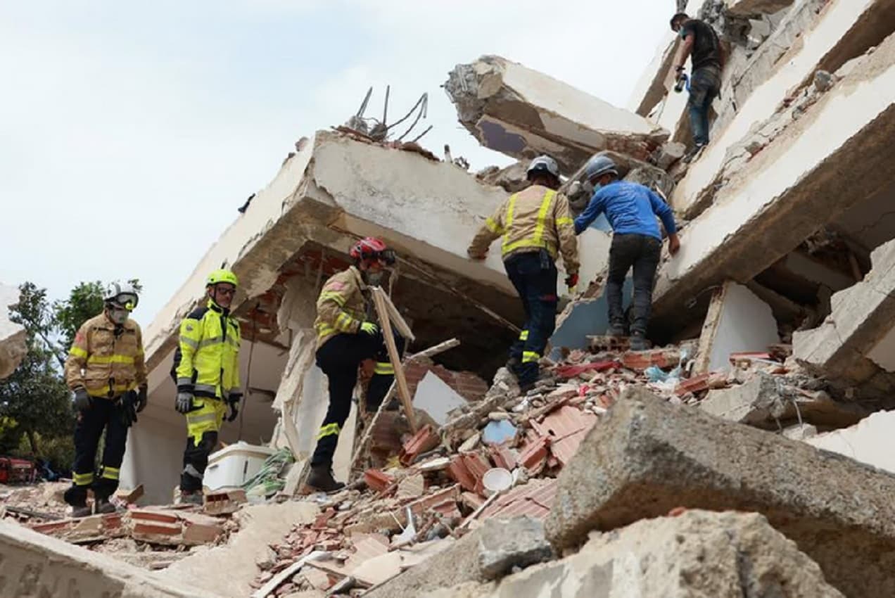La cifra de fallecidos por los terremotos en Venezuela supera los 4.500 - imagen de origen