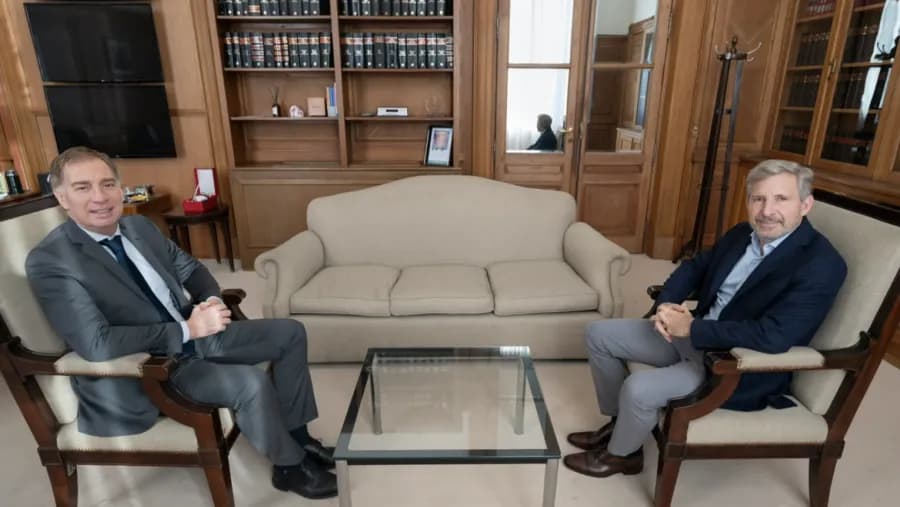 Frigerio felicitó a Santilli y destacó su capacidad de “construir consensos en momentos complejos” | Análisis - imagen de origen