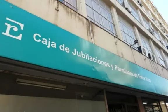 Denuncian una presunta demora de expedientes para que las jubilaciones queden alcanzadas por la reforma - imagen de origen