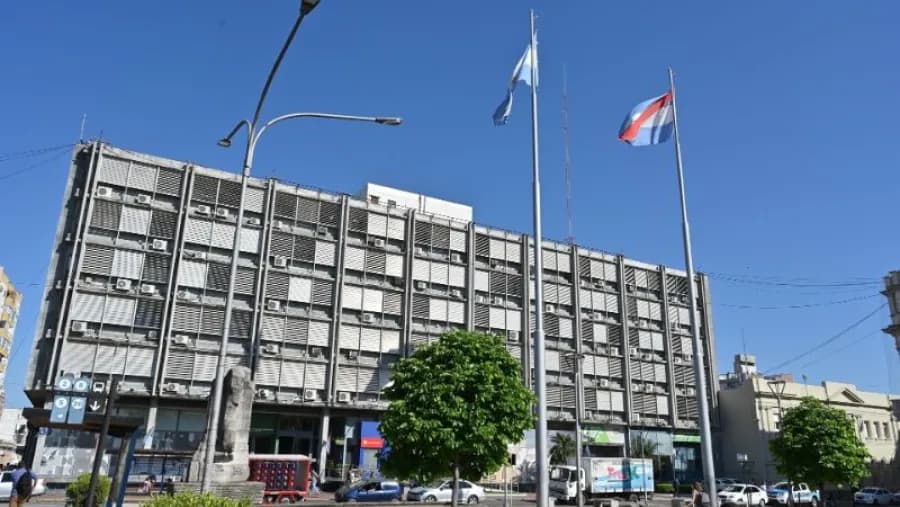 En medio del paro, el gobierno afirmó que el 75% de los docentes fue a trabajar y ratificó la paritaria | Análisis - imagen de origen