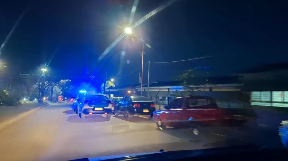 Presencia policial en la Escuela Padre Rolando: se desconocen los motivos - imagen de origen