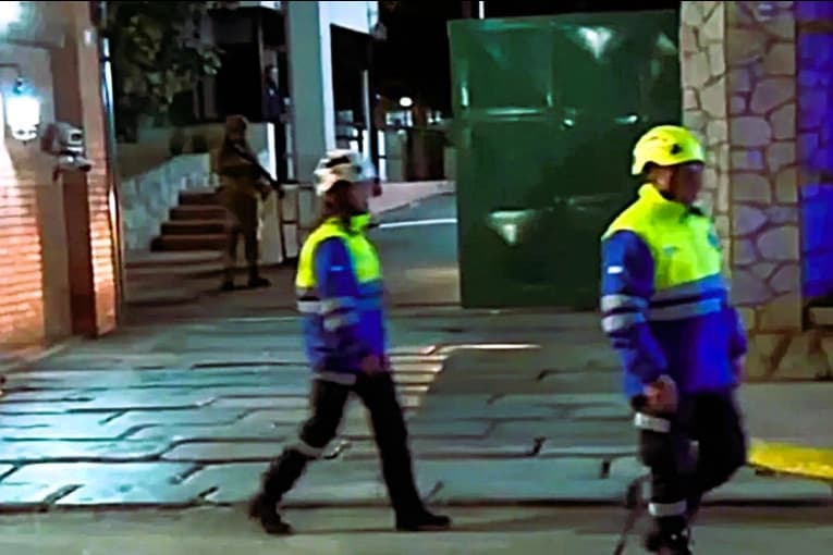Amenaza de bomba en la Casa Rosada obligó a activar un fuerte operativo en la Quinta de Olivos - imagen de origen