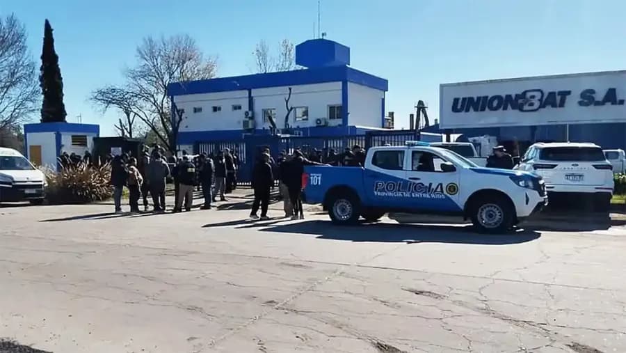 El cierre de fábrica golpea duro en la provincia: Unionbat de Gualeguaychú anunció que baja sus persianas | Análisis - imagen de origen