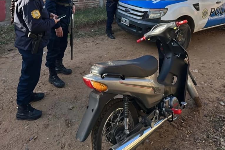 Avisó a su primo que le habían robado la moto pero terminó como el autor del hecho - imagen de origen