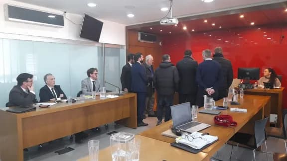 Reconocieron que se aprovecharon de un programa social y de personas vulnerables para sustraer millonarias sumas del Estado - imagen de origen