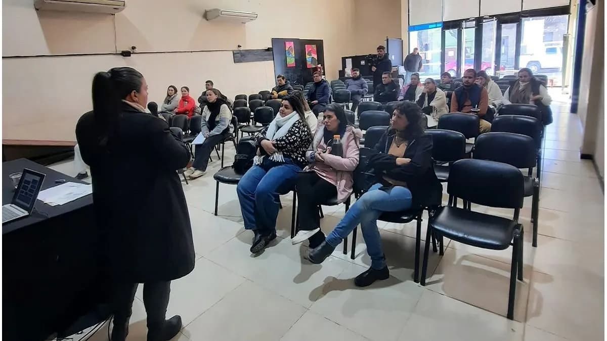 San José: hubo una capacitación sobre comunicación responsable en salud mental y prevención del suicidio - imagen de origen