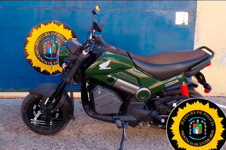 Mujer tomó un crédito con datos de un hombre y compró una moto y electrodomésticos - imagen de origen