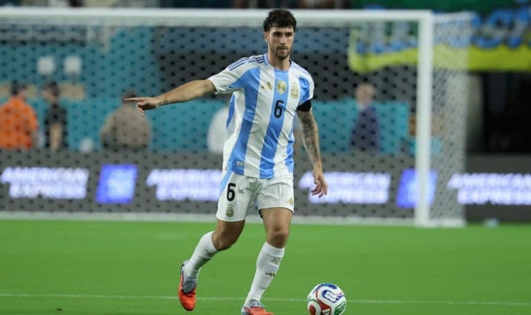 “Este grupo dejó mucho más que resultados” dijo Senesi tras la final del Mundial - imagen de origen