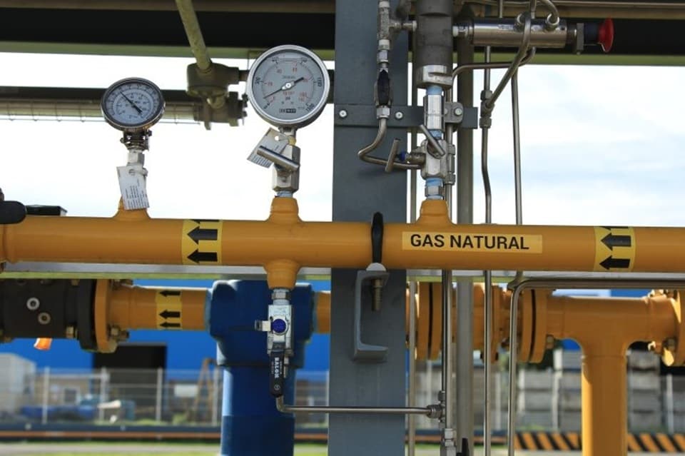Gran parte de Paraná quedó sin gas en uno de los días más fríos y restringieron el GNC - Dos Florines - imagen de origen