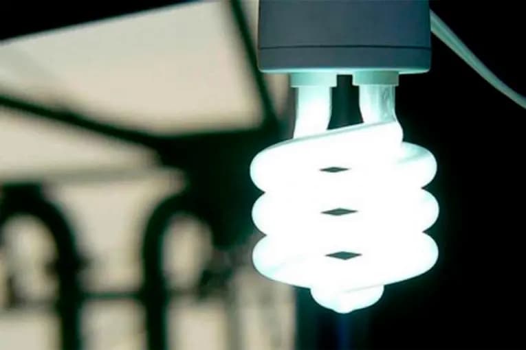 Aprobaron el nuevo cuadro tarifario de la energía eléctrica para julio en Entre Ríos - imagen de origen