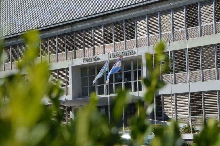 Un fallo judicial ordena a un colegio privado que cese con la discriminación a una estudiante - imagen de origen