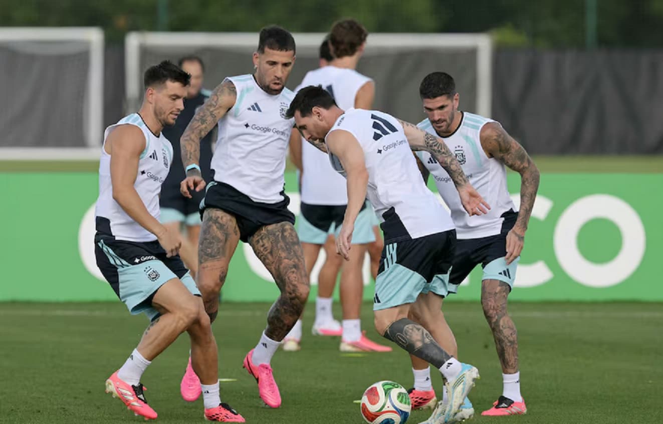 La Selección va contra Cabo Verde en una Miami argentinizada - imagen de origen