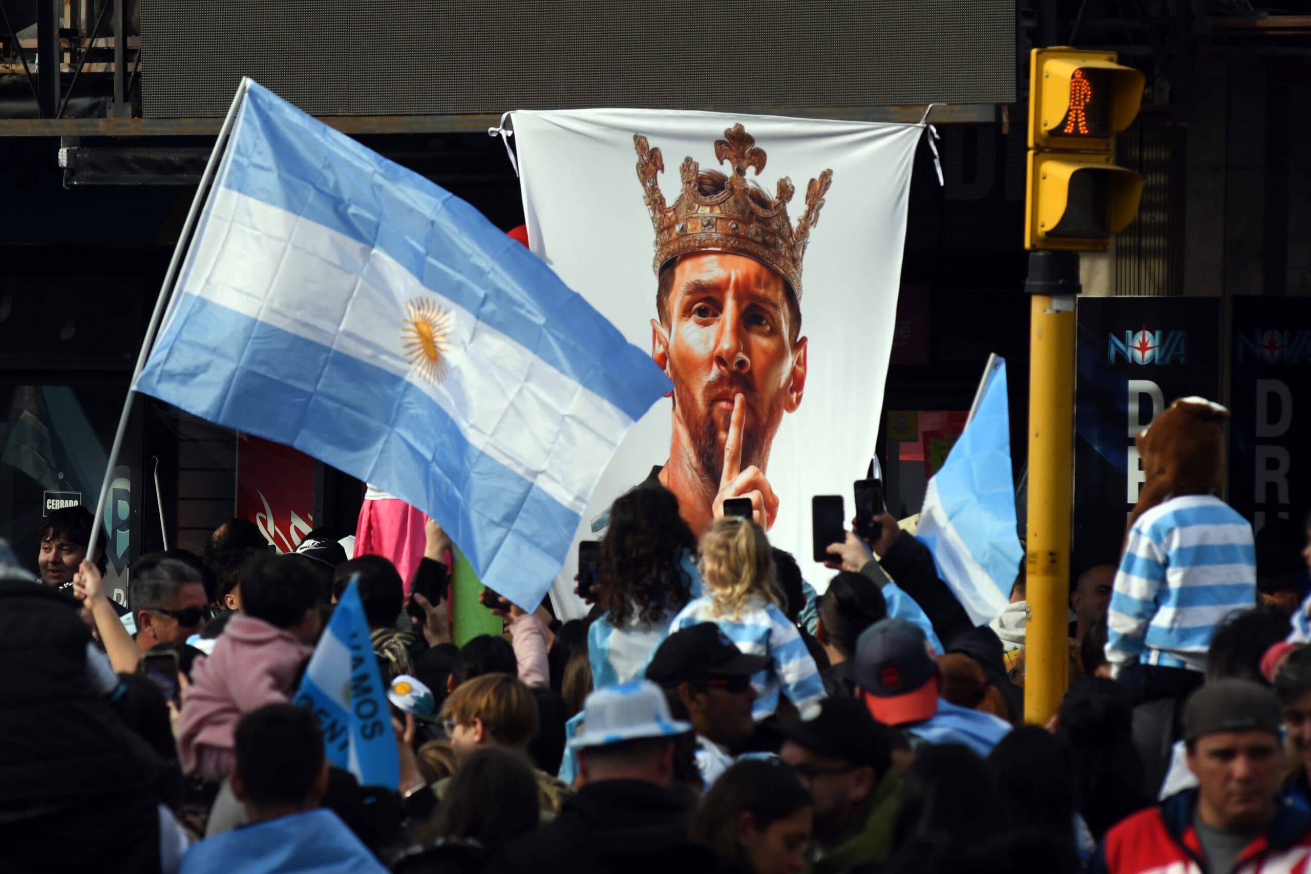 Lío Sagrado: la muestra sobre el Mundial, Messi y Paraná - imagen de origen