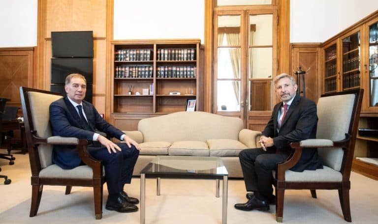El gobernador Frigerio se reunió con el flamante jefe de Gabinete Diego Santilli - imagen de origen