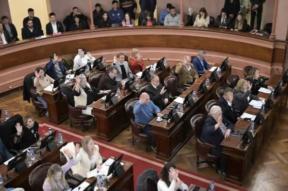 Diputados aprobó el Régimen de Compre Provincial en medio de críticas por la delegación de facultades al Ejecutivo - imagen de origen