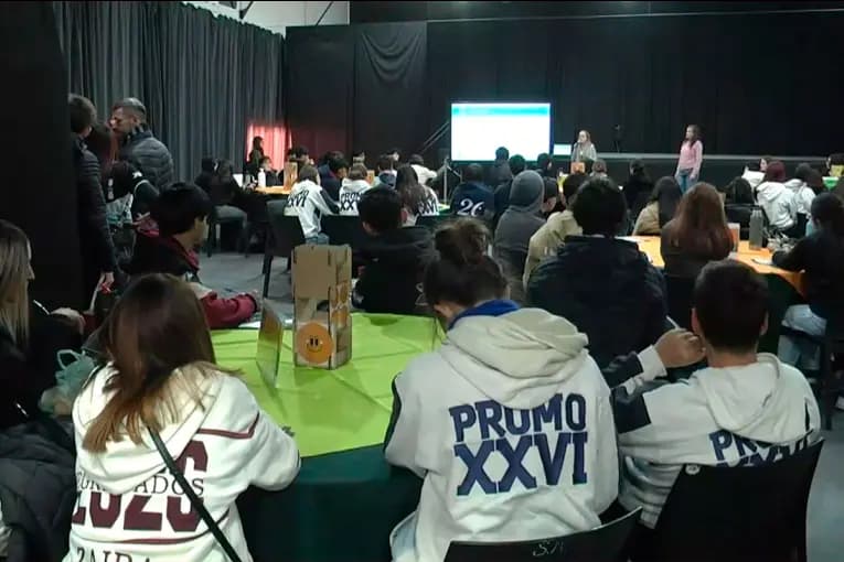Feria de Carreras Construir Futuro: estudiantes contaron cómo buscan definir su futuro - imagen de origen