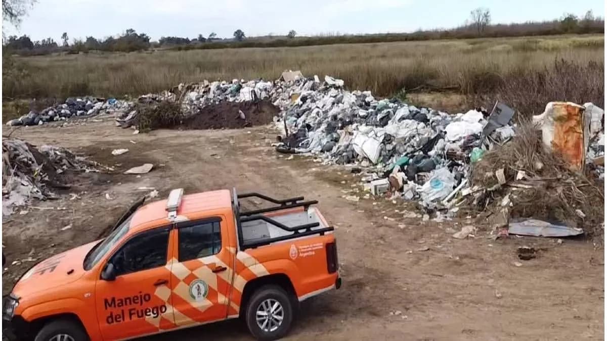 Clausuran un basural que estaba en un área natural protegida en Villa Paranacito - imagen de origen