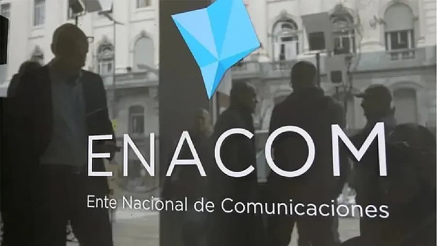 Las marchas y contramarchas del Ente Nacional de Comunicaciones (ENACOM) en Entre Ríos | Análisis - imagen de origen